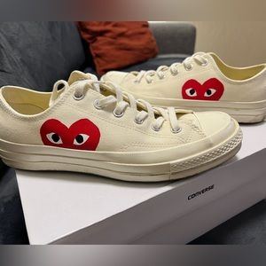Come des Garçons PLAY x Converse Chick Taylor Hidden Heart Low Top Secret